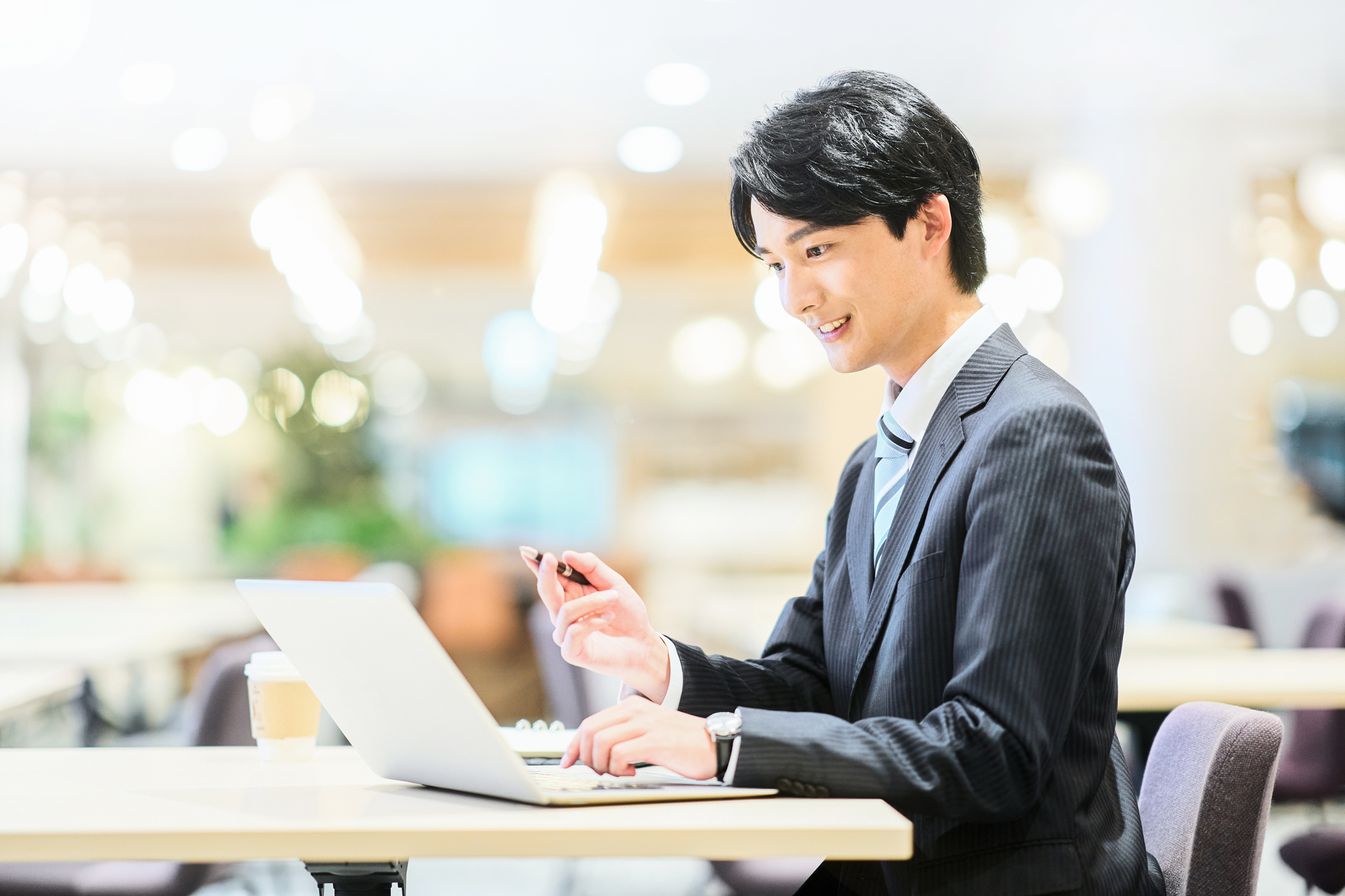 会社員でもiDeCoはやるべきなの？節税効果と注意点